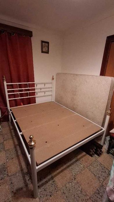 cama de casal em ferro