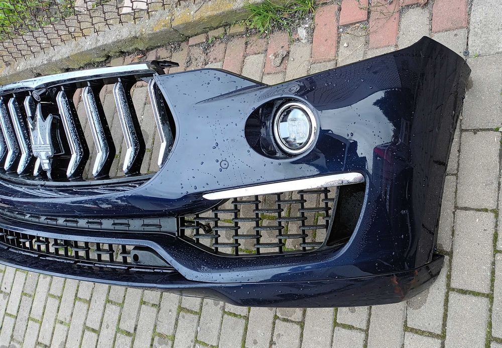Zderzak przód przedni Maserati Levante