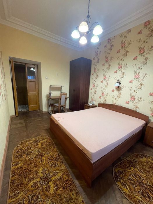 Здаю  2к квартиру на Соборній