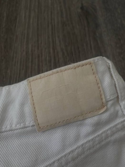 Білі джинсові шорти ZARA