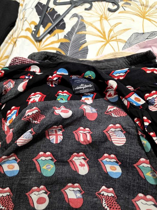 Várias camisas em bom estado S e M e calças também