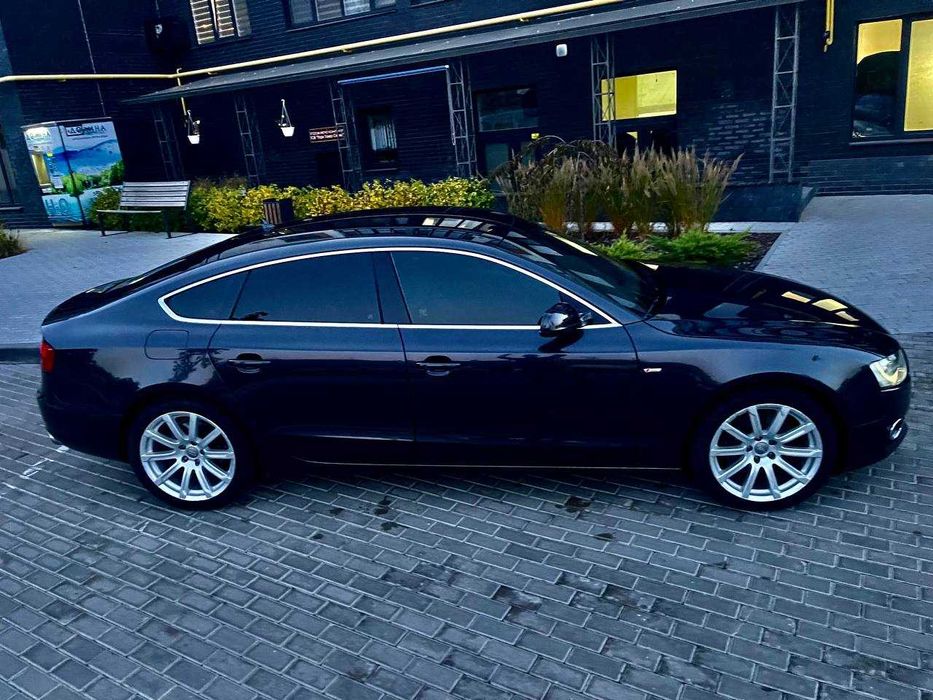 Продам Audi A5 2011