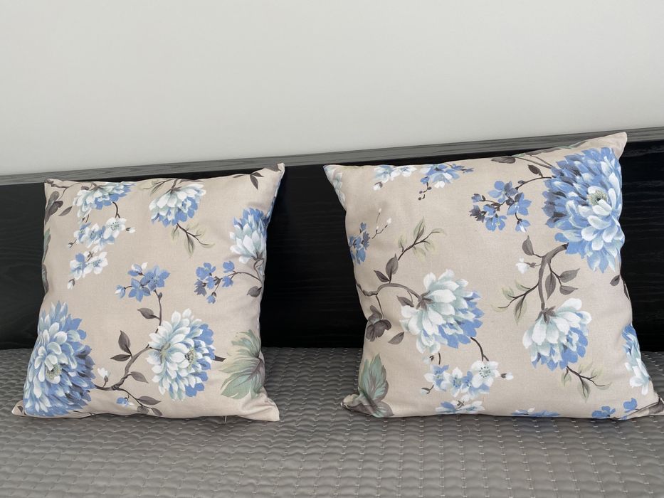 Conjunto quarto azul floral