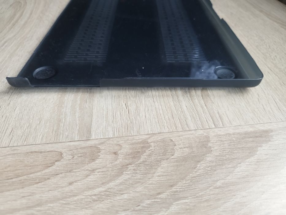 Twarde etui obudowa MacBook Pro 16
