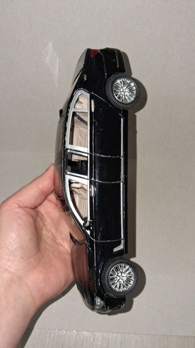 Модель авто 1/24