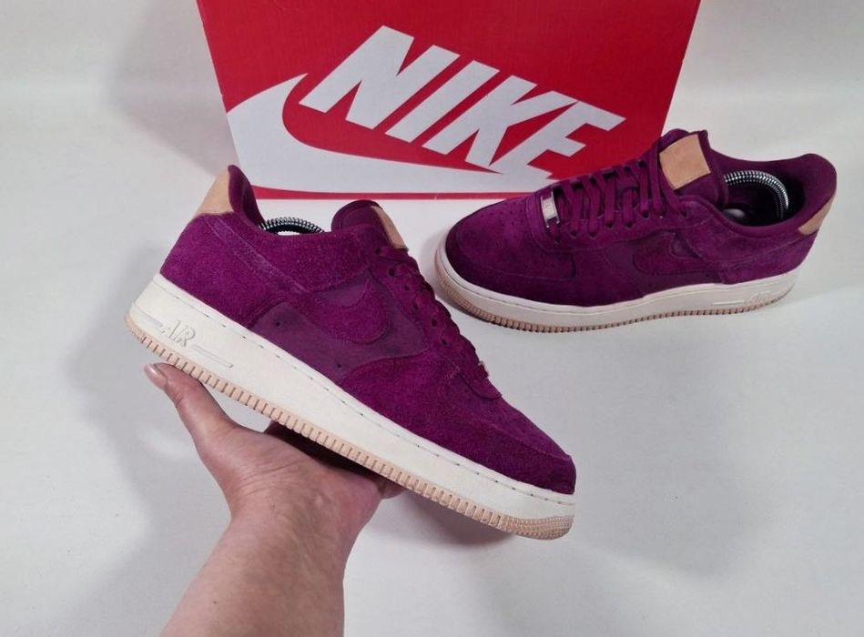 Кросівки Nike Air Force 1 07 Premium (р. 41-41,5 / 26,5 см) Оригінал Nike Blazer Mid SB cortez