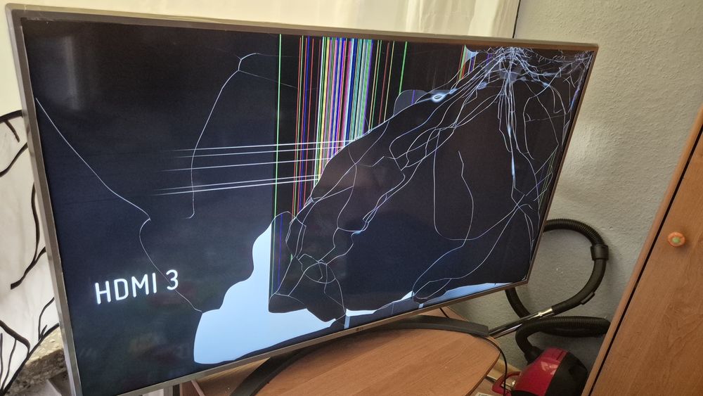 Telewizor LG Smart 50 cali, uszkodzone matryca