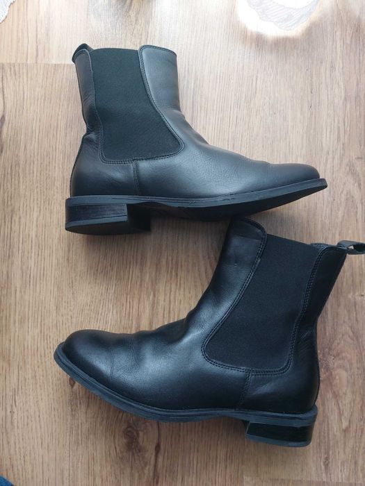 Skóra 35,Gino Rossi, czarne sztybety