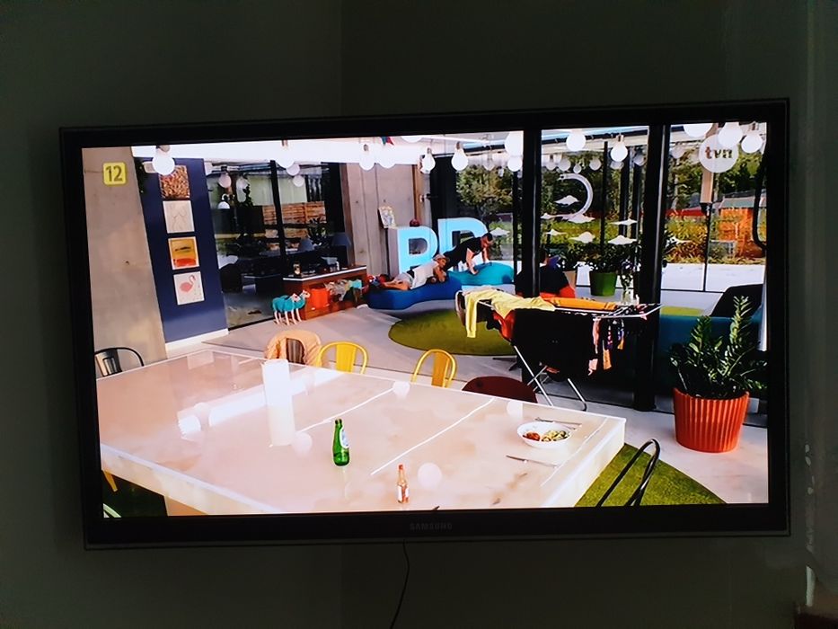 Samsung 6900 2 szt takie same