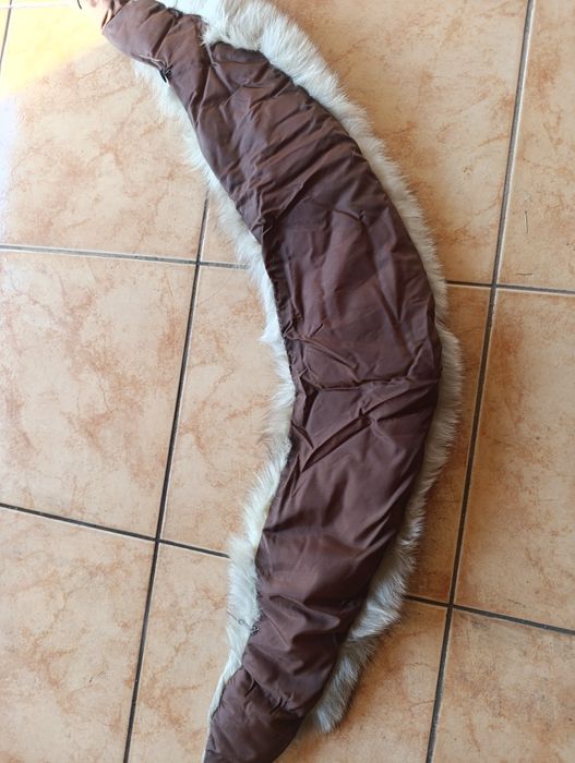 Kołnierz i czapka z lisa