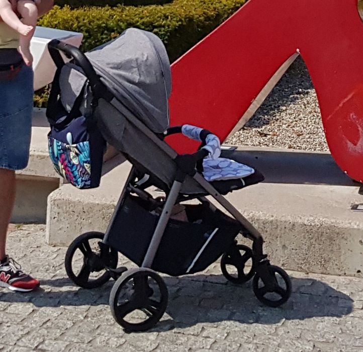 Wózek spacerowy CARRELLO Bravo