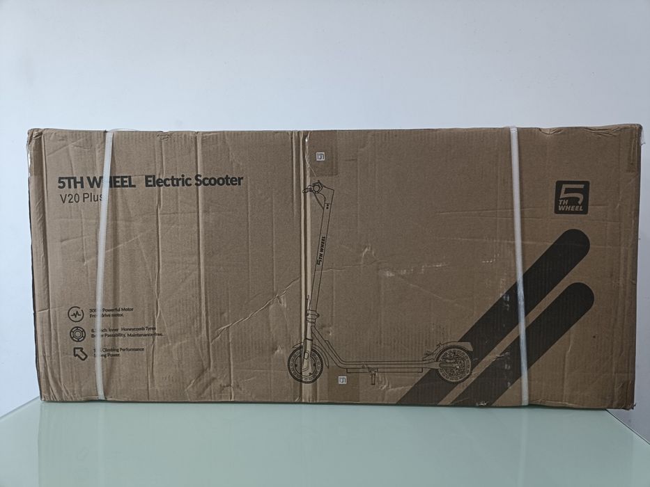 Trotinete nova na caixa