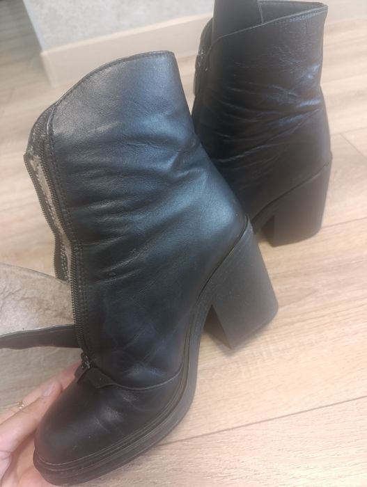 Продам ботинки женские Зимние натуральная кожа