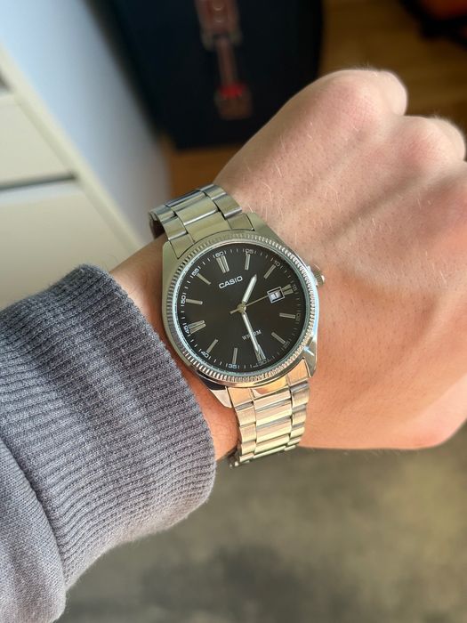 Casio zegarek jest nowy