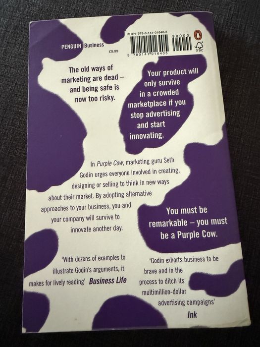 Livro em inglês “Purple Cow - Seth Godin”