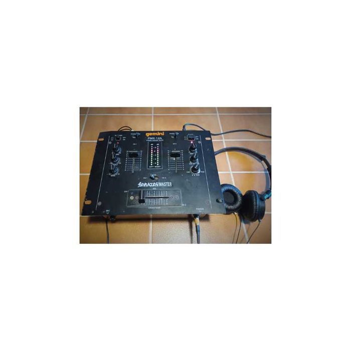 Mesa de Mistura DJ Gemini PMX-12A (ScratchMaster)