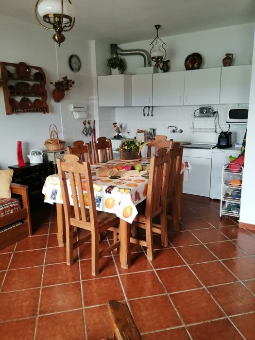 Conjunto mesa e 6 cadeiras estilo rústico