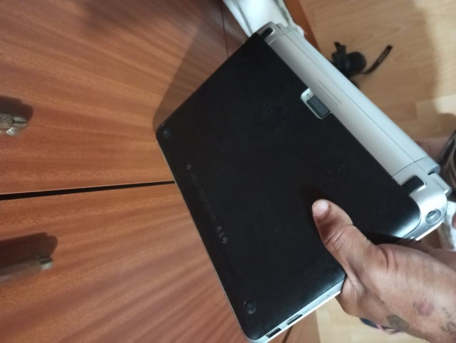 HP mini laptop notebook working64584971664770121