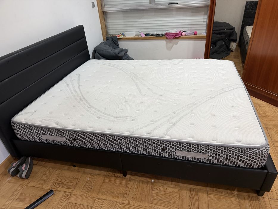 Cama casal com colchao