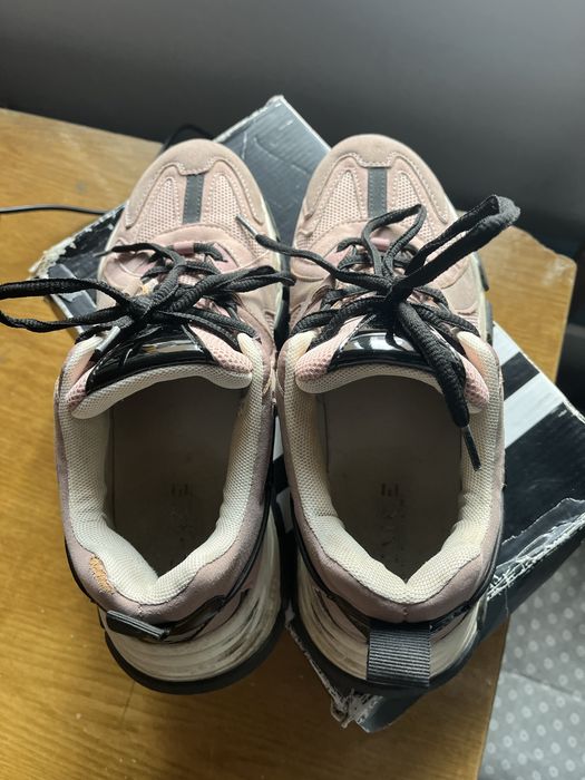 Кросівки жіночі Venice