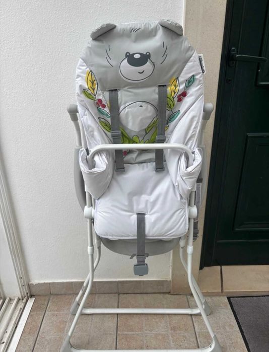 Cadeira de refeições bebé