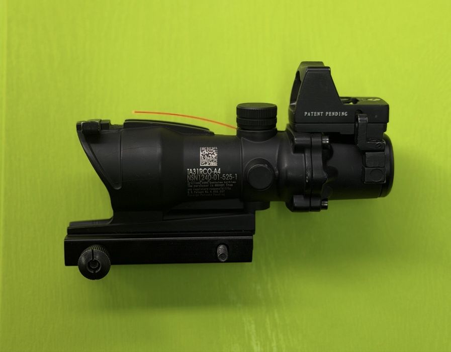 Приціл  Trijicon ACOG 4x32