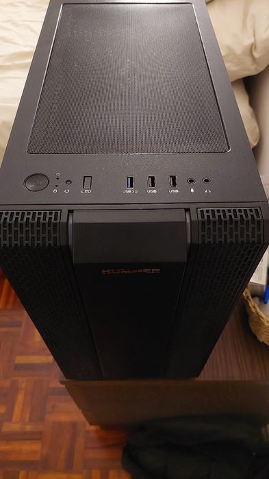 PC Gamer I7 9700, GTX1660TI, 16gbram