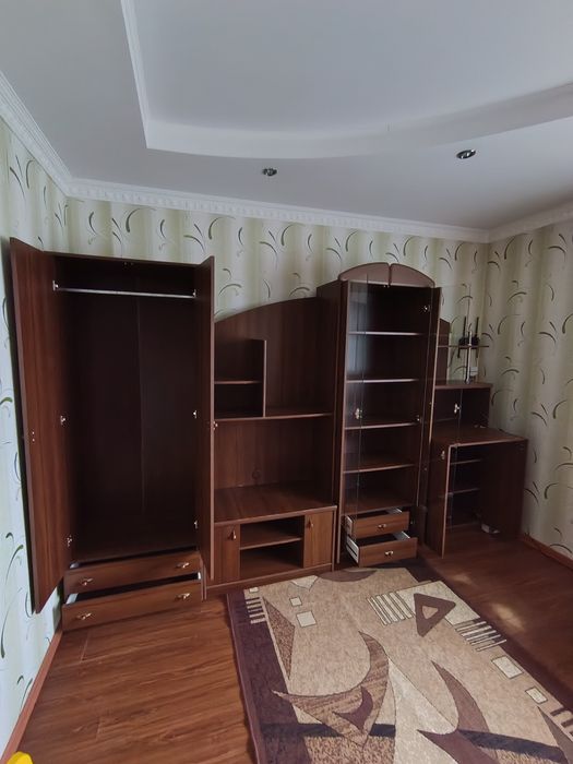 Продам стінку в зал.