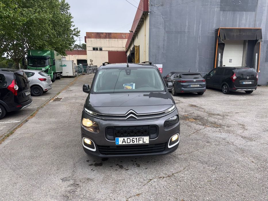 Citroën Berlingo 1.5 BlueHDi XL shine 7 lugares