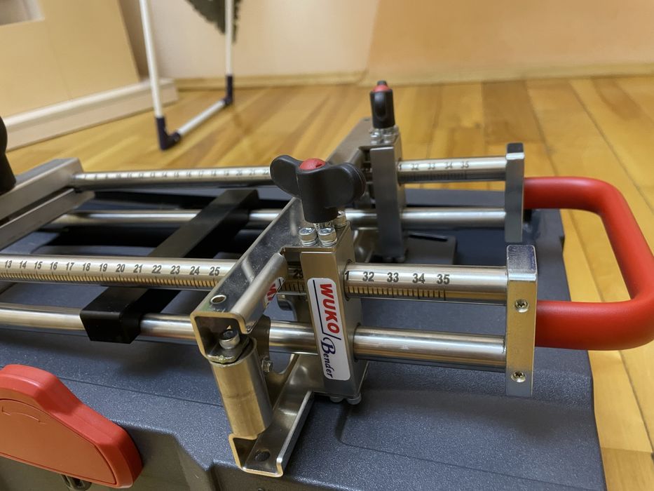 Роликовий листогиб Wuko