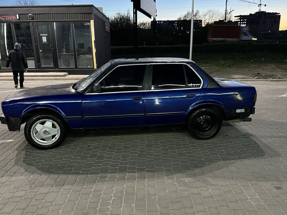 Продаю бмв е30 2.0