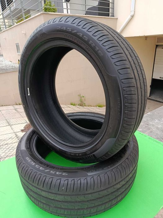Pneus Pirelli Cinturato P7 RunFlat 245/45/18, completamente novos (rodaram 1.500Km)