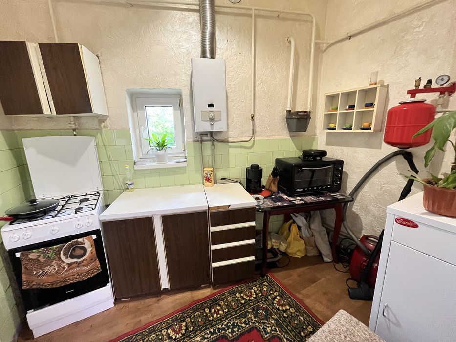 Будинок з потенціалом під житло чи бізнес рн вул. Руськоі