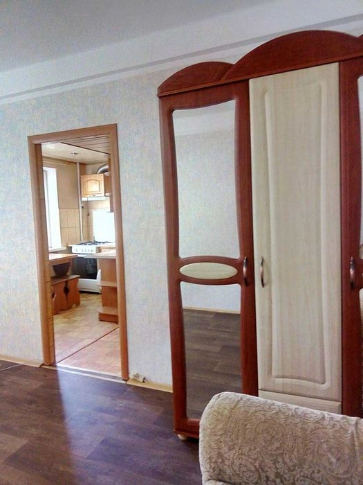 Продаж 1-кімнатної квартири,Правий берег (213-297-223)