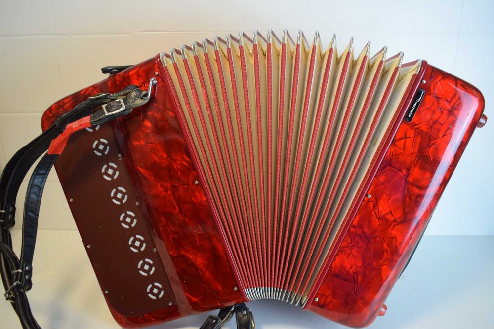 Acordeao Paolo Soprani Especial 3 voz. N 344