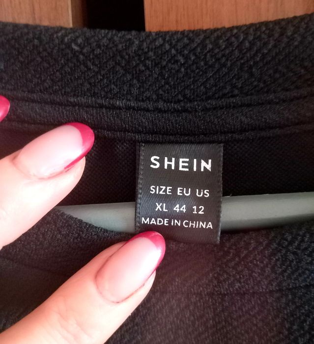 Женский свитшот кофта с акцентными рукавами