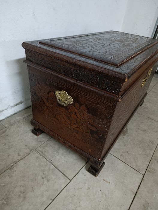 Arca madeira para arrumação