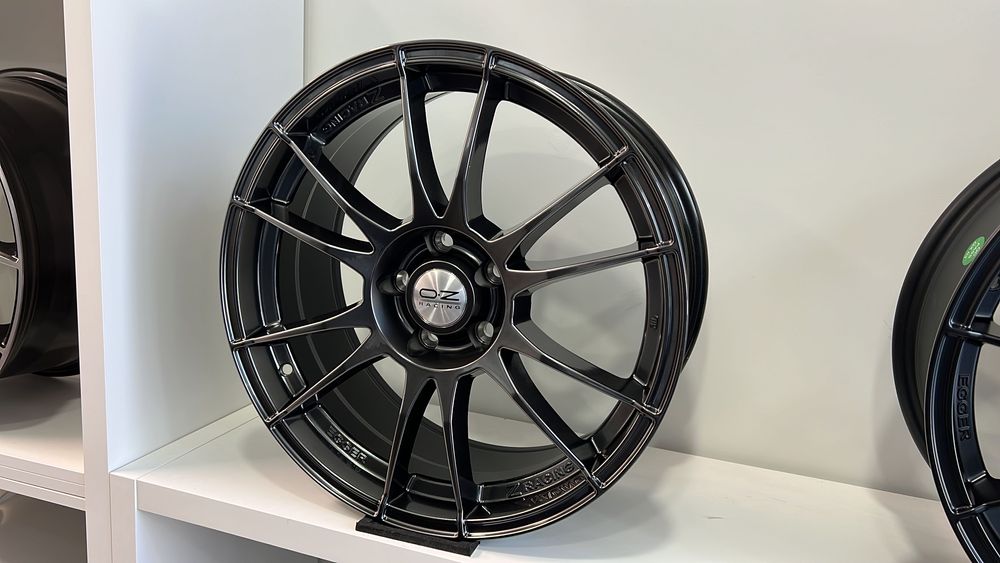 Jantes Look OZ Ultra 18 5x112 Hyper Black