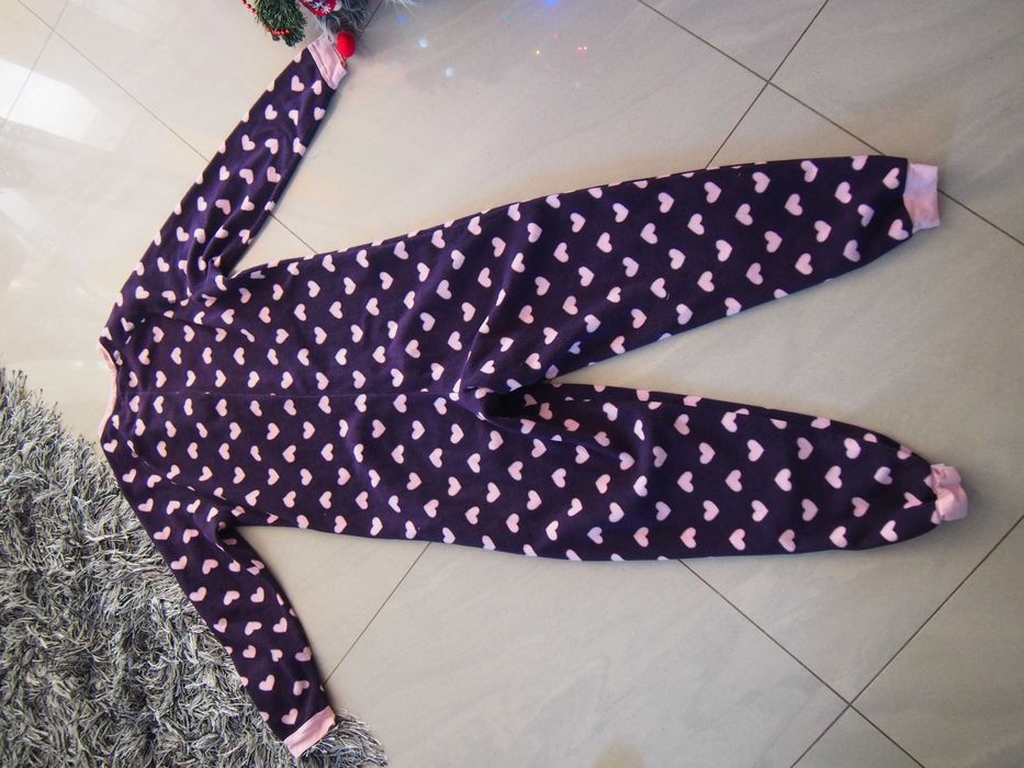 Pajac piżama S/M F&F