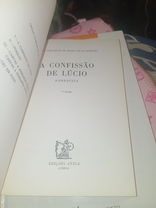Livros são dois arte e outro não e de arte