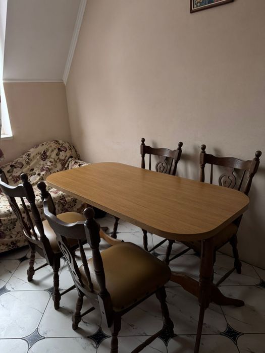 Стіл кухонний комплект