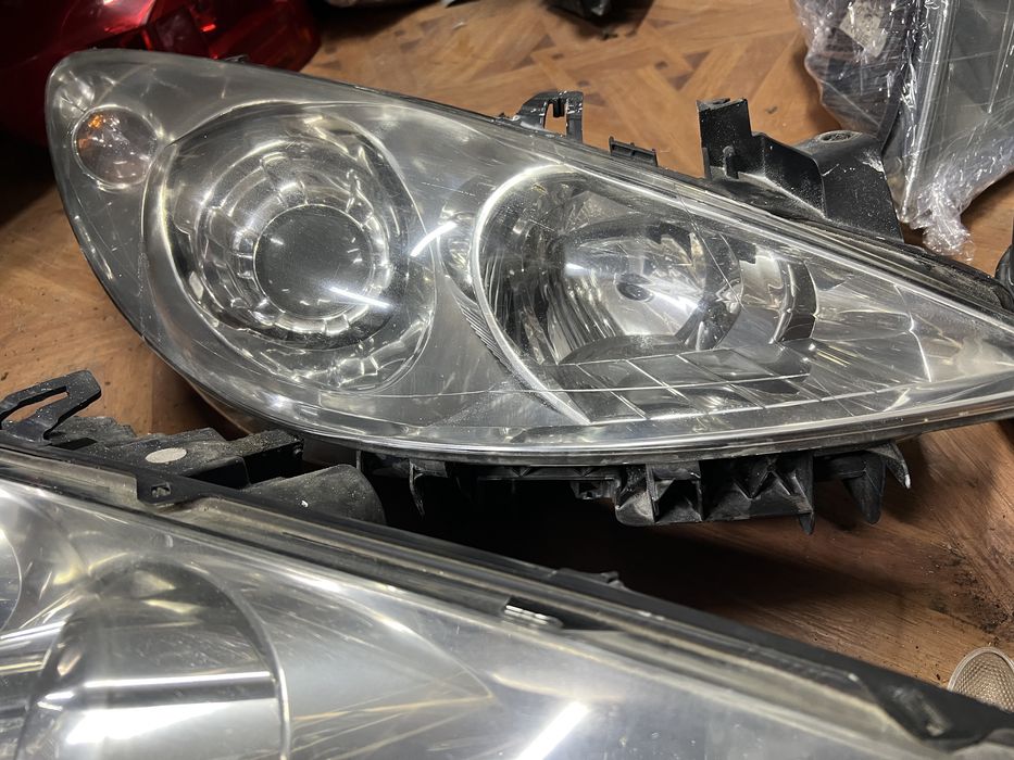 Передні Фари Peugeot 307 05-08 роки рестал