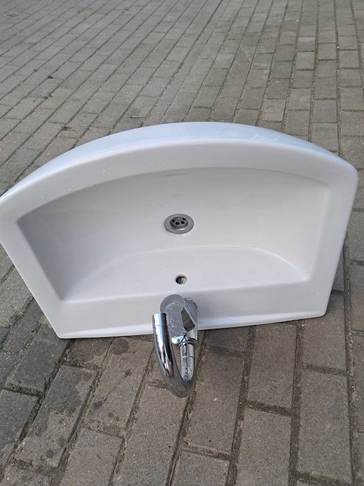 Sprzedam zlew łazienkowy