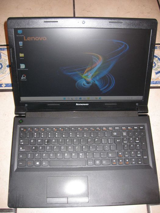 Sprawny Lenovo Win11, i3, 240gb-ssd, 8gb-ram, bateria do 2h, torba