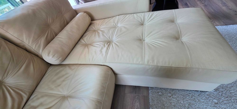 Sofá cama em pele de 3 lugares