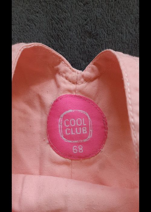 Sukienka na szelkach i czapeczka H&M i Cool Club 68