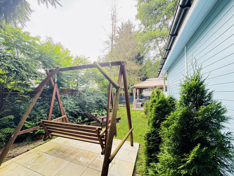 Ogrodzony na wylacznosc PROWANSJA II  Pobyt z psem. Plac zabaw.