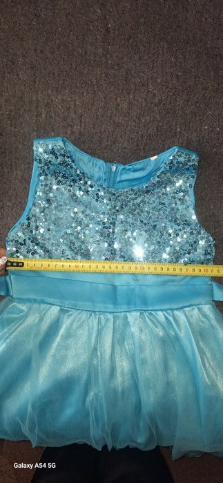 Святкові сукні для дівчинки- голубе, рожеве