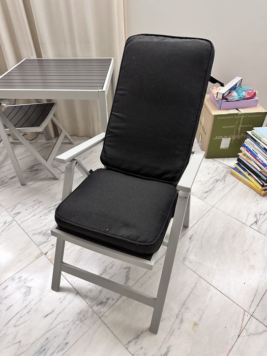 Mesa e cadeiras de exterior Ikea