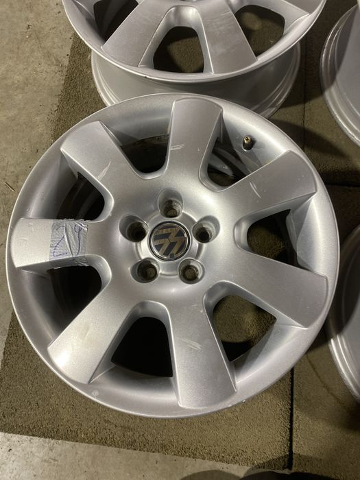 29. Felgi borbet 16 6.5jx16 et42 5x100 vw skoda audi seat wysylam